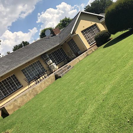 Khuvena Guesthouse Randburg Εξωτερικό φωτογραφία