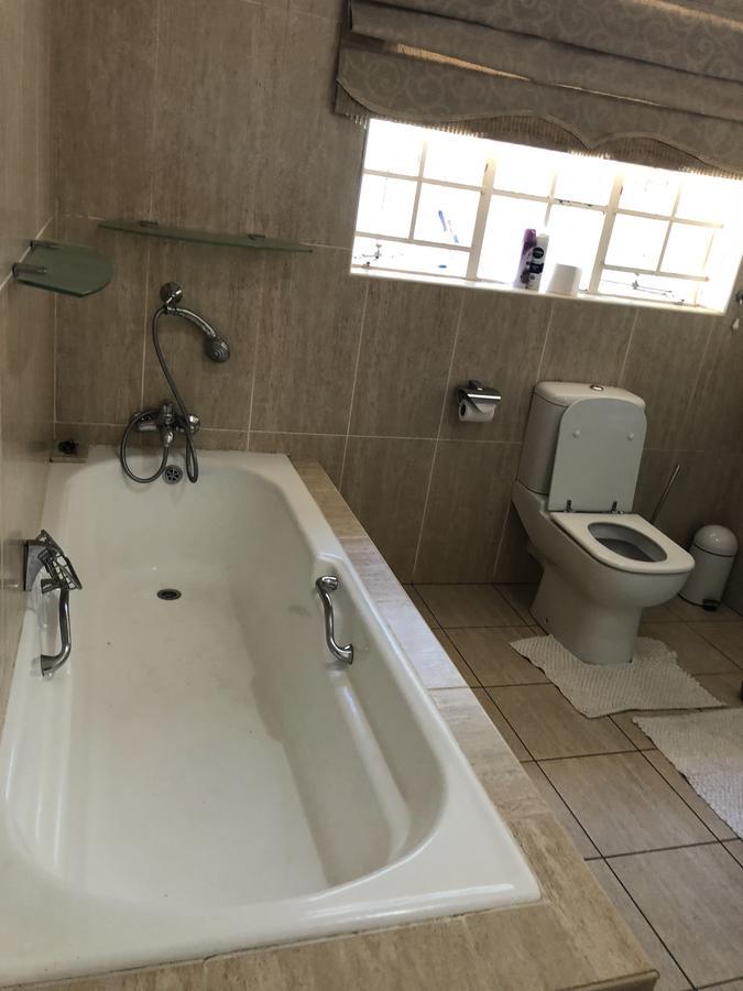 Khuvena Guesthouse Randburg Εξωτερικό φωτογραφία