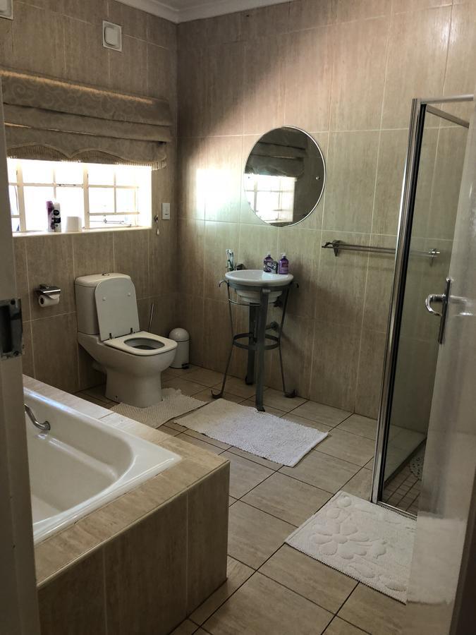 Khuvena Guesthouse Randburg Εξωτερικό φωτογραφία