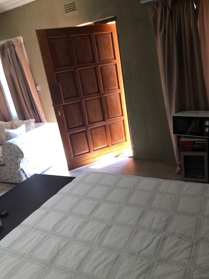 Khuvena Guesthouse Randburg Εξωτερικό φωτογραφία