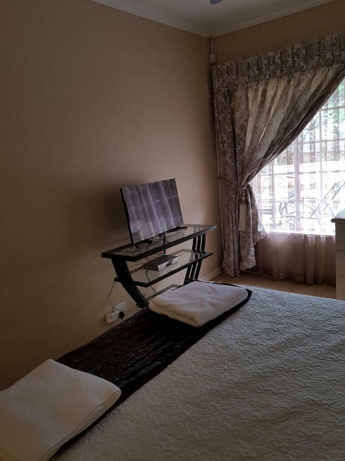 Khuvena Guesthouse Randburg Εξωτερικό φωτογραφία